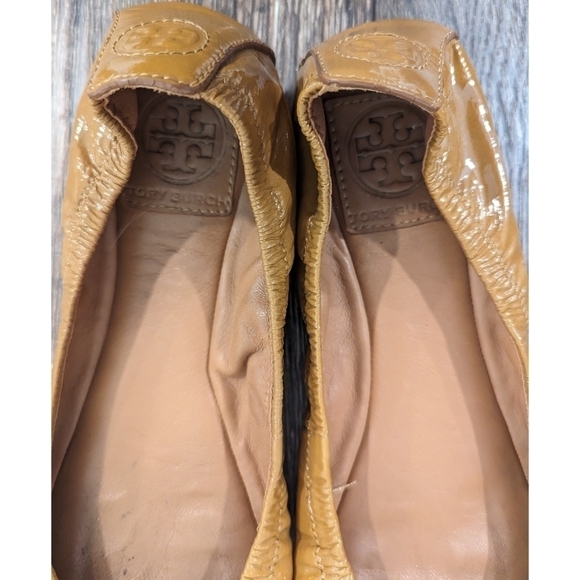 Tory Burch Tan Eddie Ballet Flats Patent Leather Size 7.5 - Picture 7 of 14